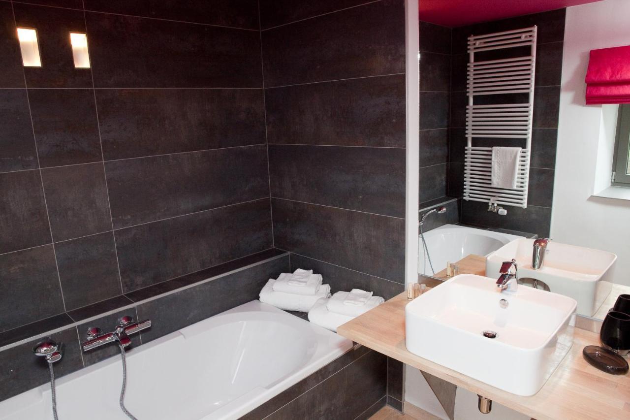 オベル Aux Berges De La Bel Bed & Breakfast エクステリア 写真