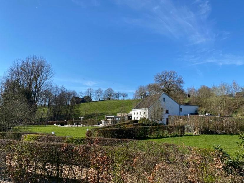 オベル Aux Berges De La Bel Bed & Breakfast エクステリア 写真